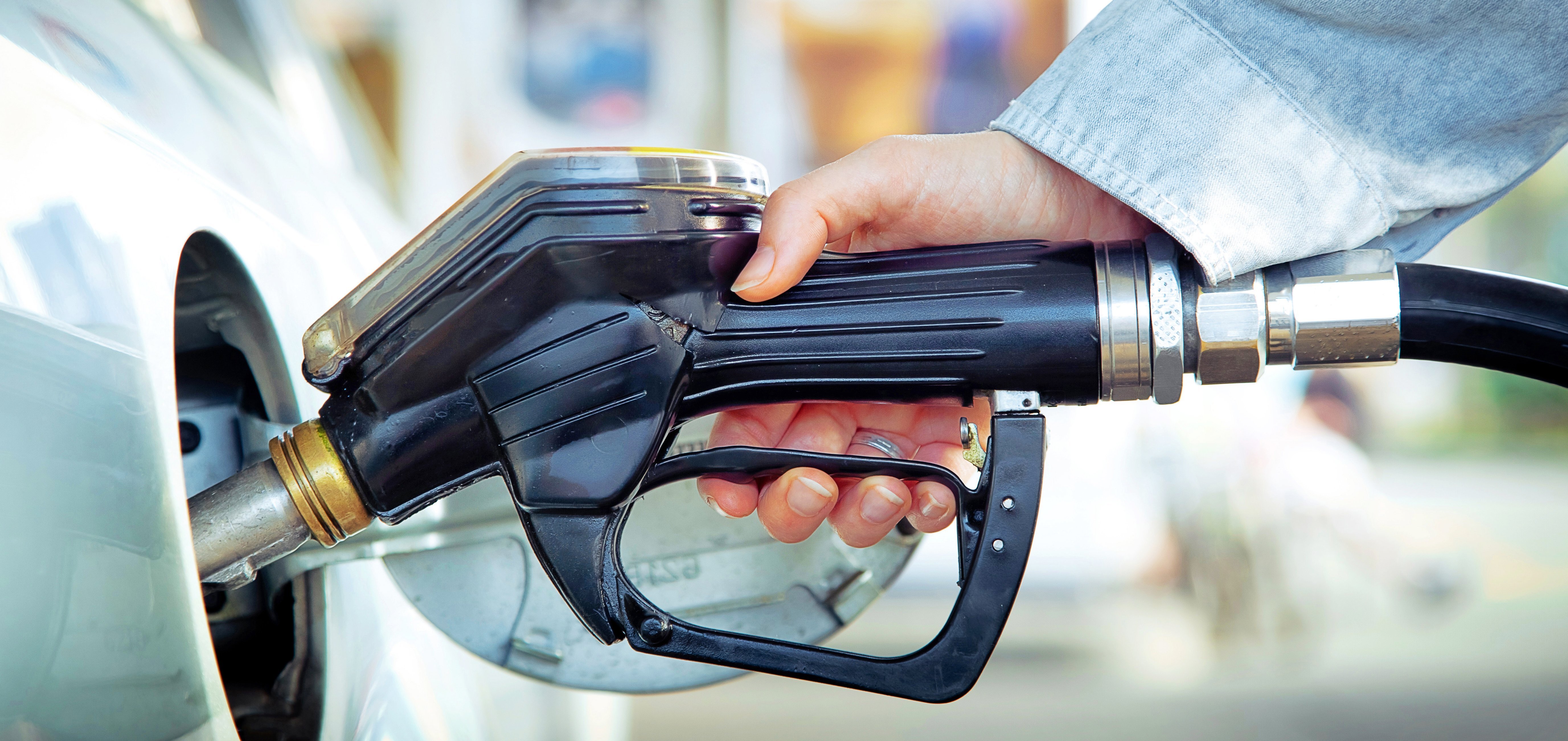 Nahaufnahme eines Tankvorgangs